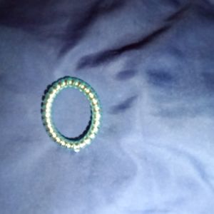 I am selling a bracelet